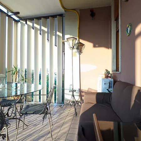 公寓 Bellini Garden View *